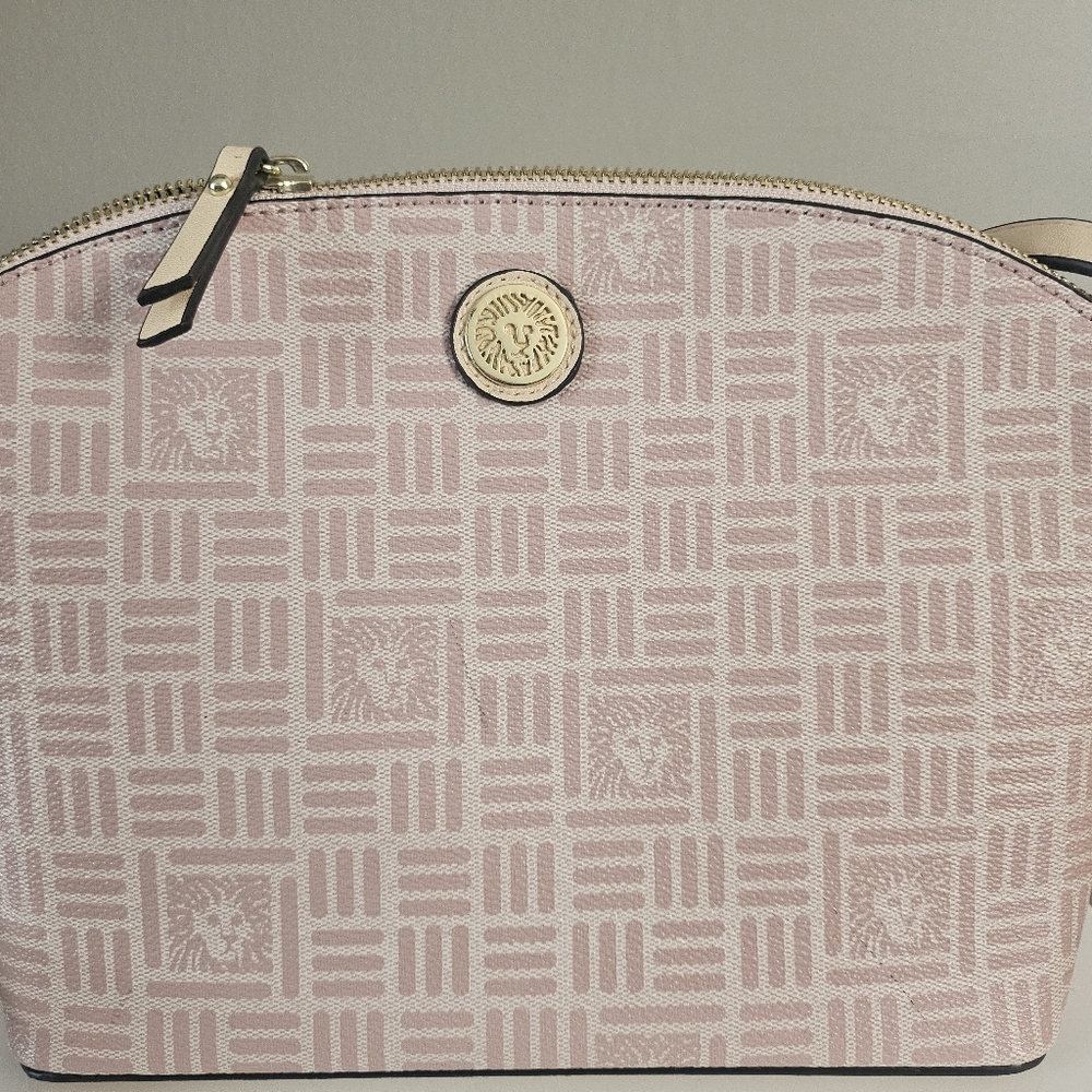ANNE KLEIN.                               Elegant Pink Crossbody Bag - Picture 2 of 8